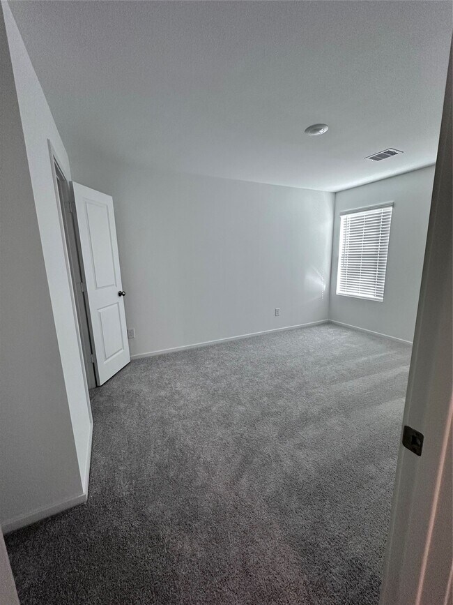 Building Photo - 20014 Palermo Shrs Dr