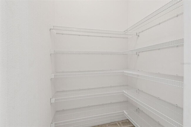 Building Photo - 12320 Fairlawn Dr