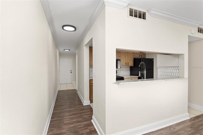 Building Photo - 1727 NE 36th Ave