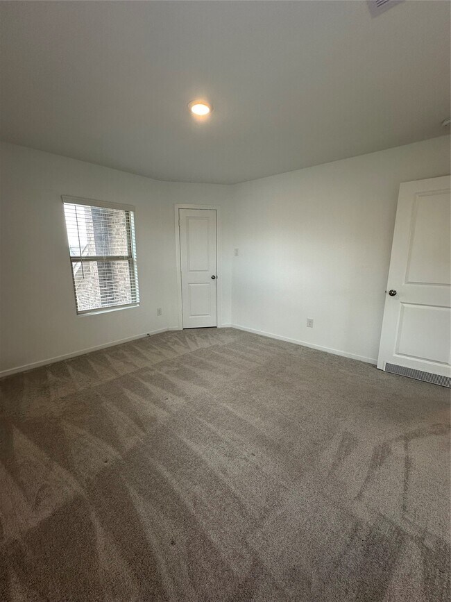 Building Photo - 3004 Courtney Coral Ln