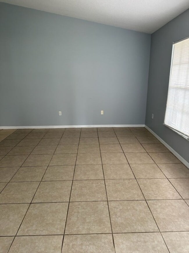 Building Photo - Coming soon ... 2 Bed 2 Bath 1/2 Duplex in...