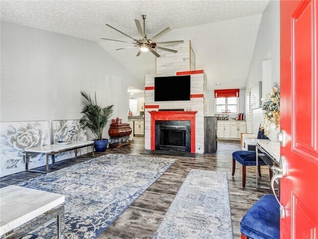Building Photo - 3840 Forsythia Way