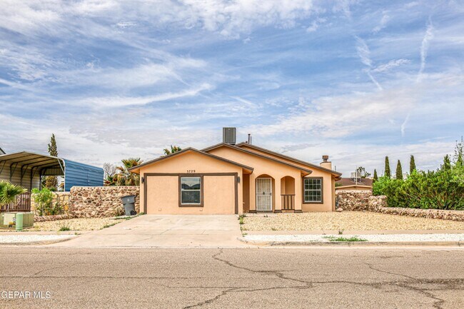 Building Photo - 5729 Saplinas Rd