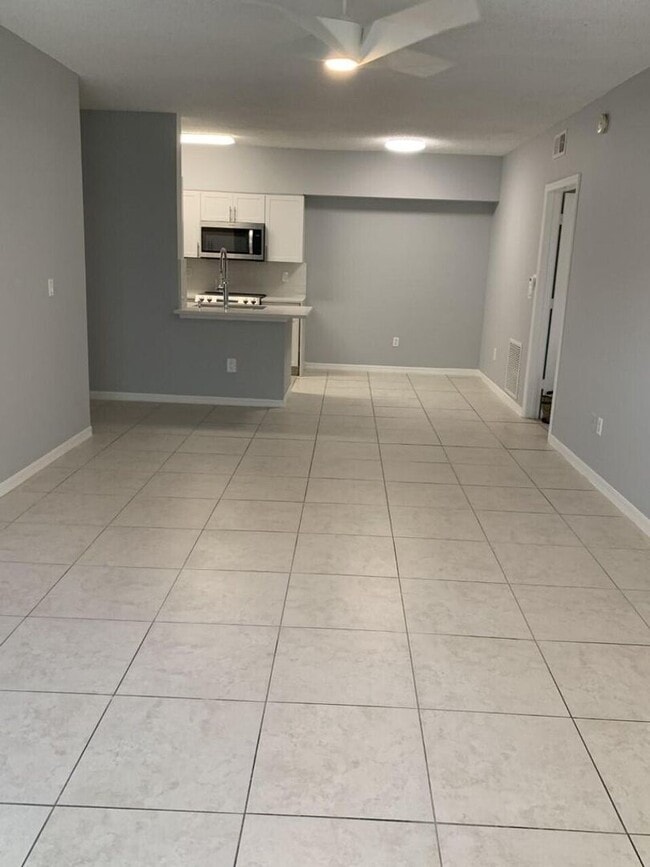 Building Photo - 10300 Fox Trail Rd S
