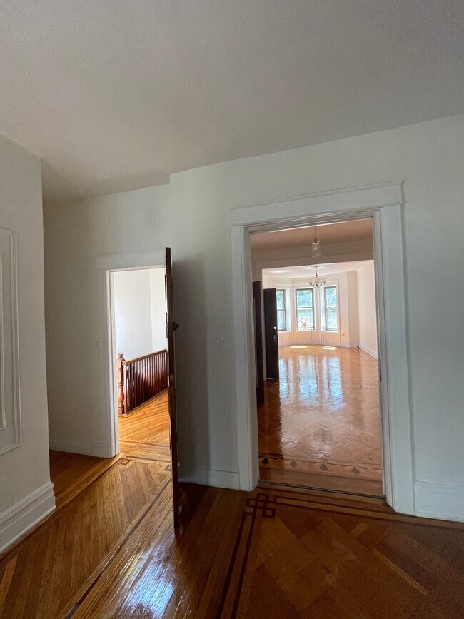 Building Photo - 549 Bay Ridge Pky
