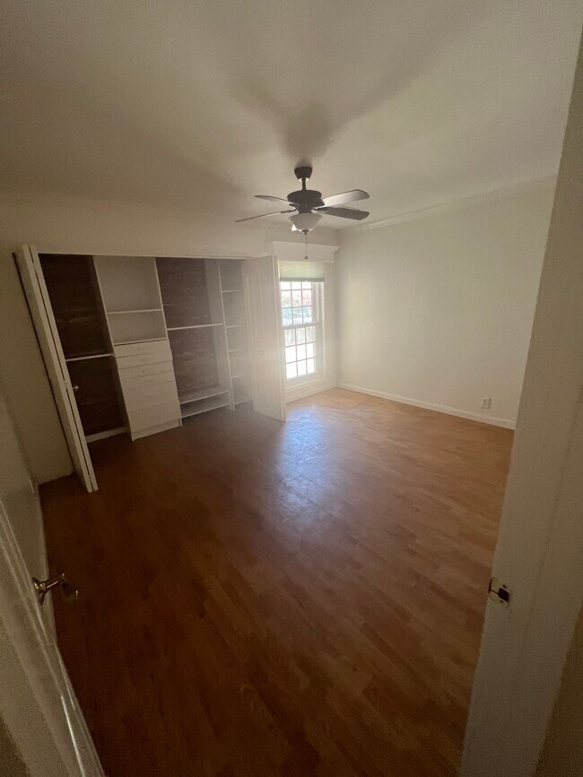 3rd bedroom - 2345 E 16th St