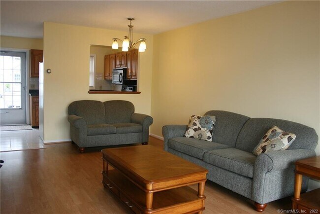 Building Photo - 92 Commodore Commons Ct