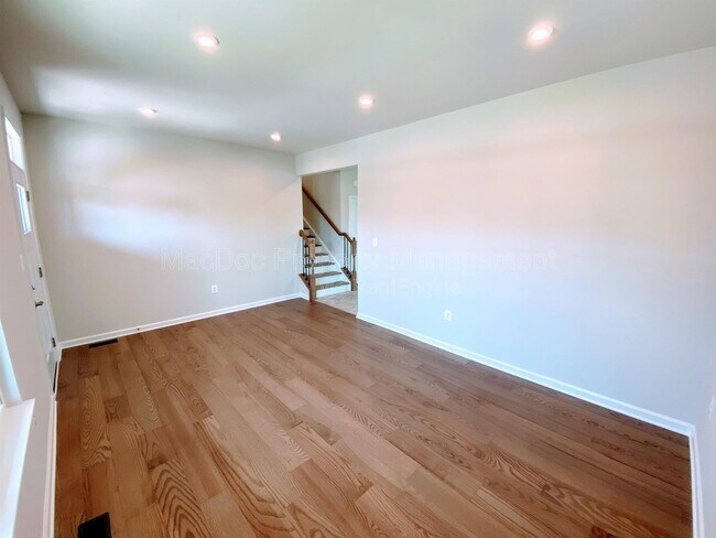 Building Photo - 1226 City View Ln