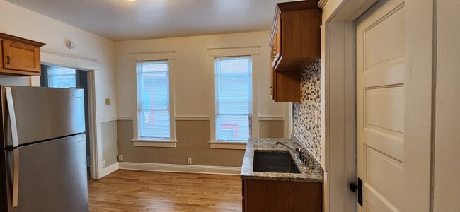 Building Photo - 2529 N Fratney St