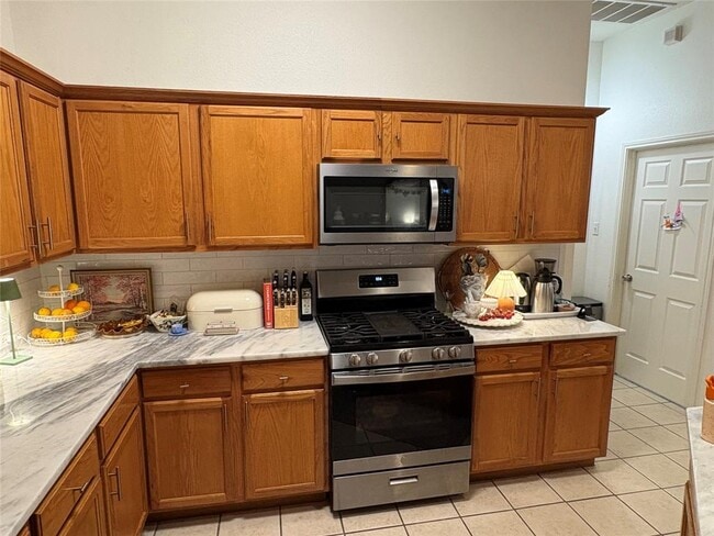 Building Photo - 432 Hanover Ct