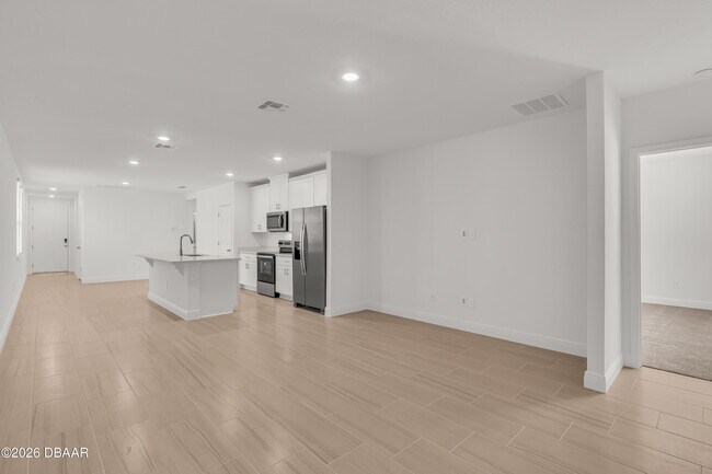 Building Photo - 225 Links Ter Blvd