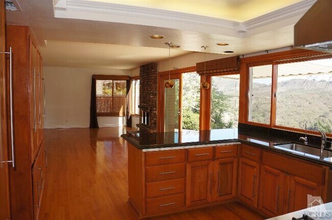 Building Photo - 2623 Velarde Dr