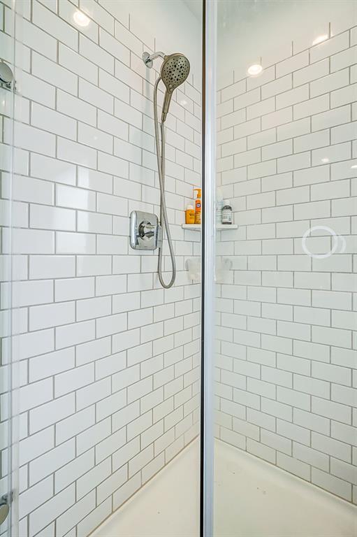 Building Photo - 7230-7230 Telford Holw Trl