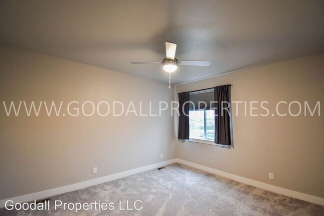 Building Photo - 3 br, 2.5 bath House - 312 N Warrior Lane