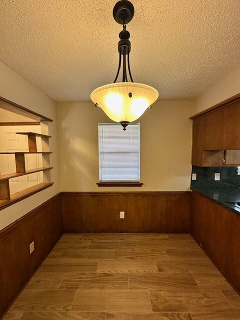 Building Photo - 1000 S Howard Ave