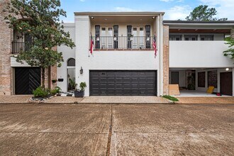 Building Photo - 3 River Hollow Ln