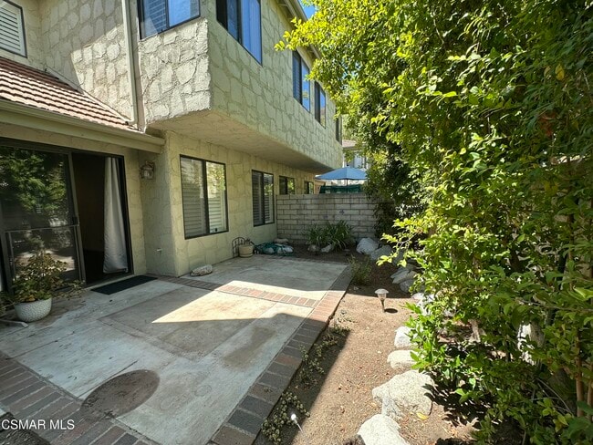 Building Photo - 29723 Strawberry Hill Dr