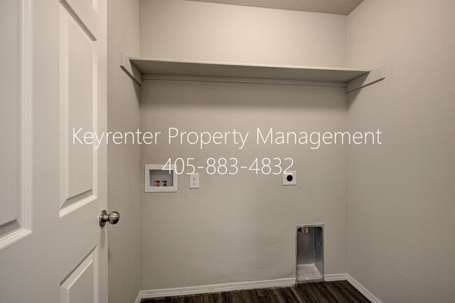 Building Photo - Charming 4-Bedroom Home on a Corner Lot in Newcastle, OK!