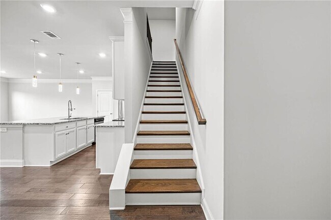 Building Photo - 2502 Pearl Rdg Trce