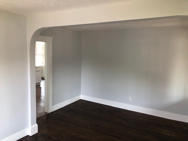 Building Photo - 93 1/2 Lake St