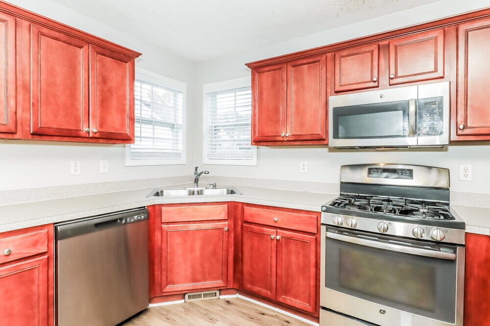 Building Photo - 106 Providence Way