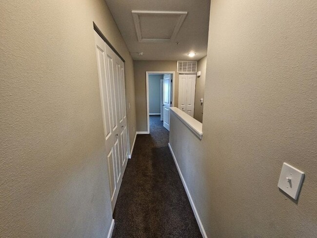 Building Photo - 2245 Del Carmel Way