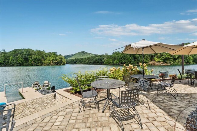 Building Photo - 112 Trout Lily Trail