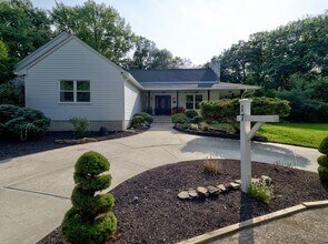 Building Photo - 17 Bauers Ln