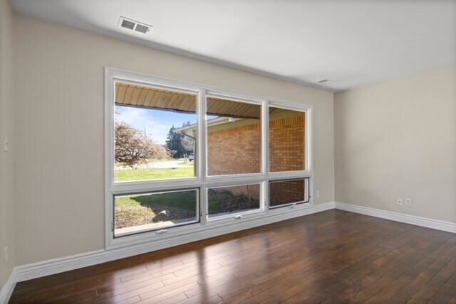 Building Photo - 5799 Blandford Ct