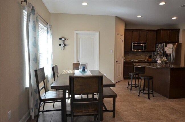 Building Photo - 5629 Rio Chama Cove