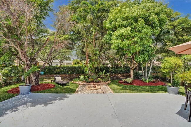 Building Photo - 1381 Sago Ln