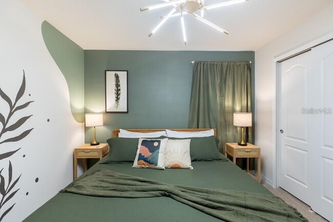 Building Photo - 7215 Oakmoss Loop