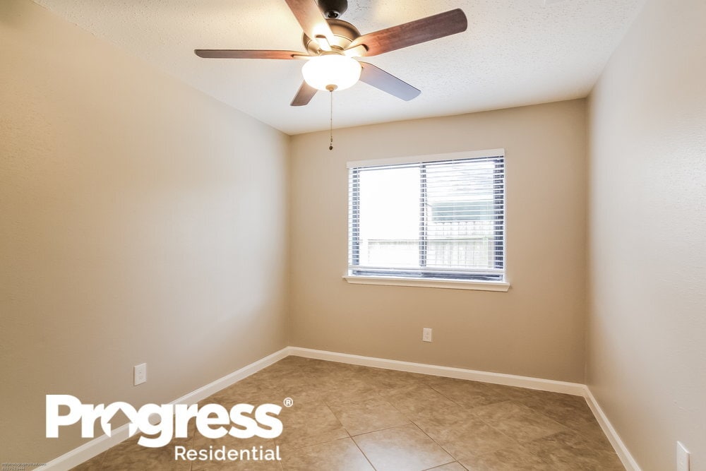 Building Photo - 4210 Hawk Meadow Dr