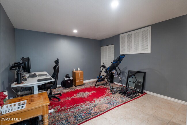 Building Photo - 21901 Burbank Blvd