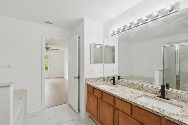 Building Photo - 9225 Stone River Pl