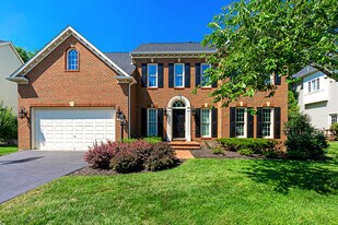 Building Photo - 47333 Middle Bluff Pl