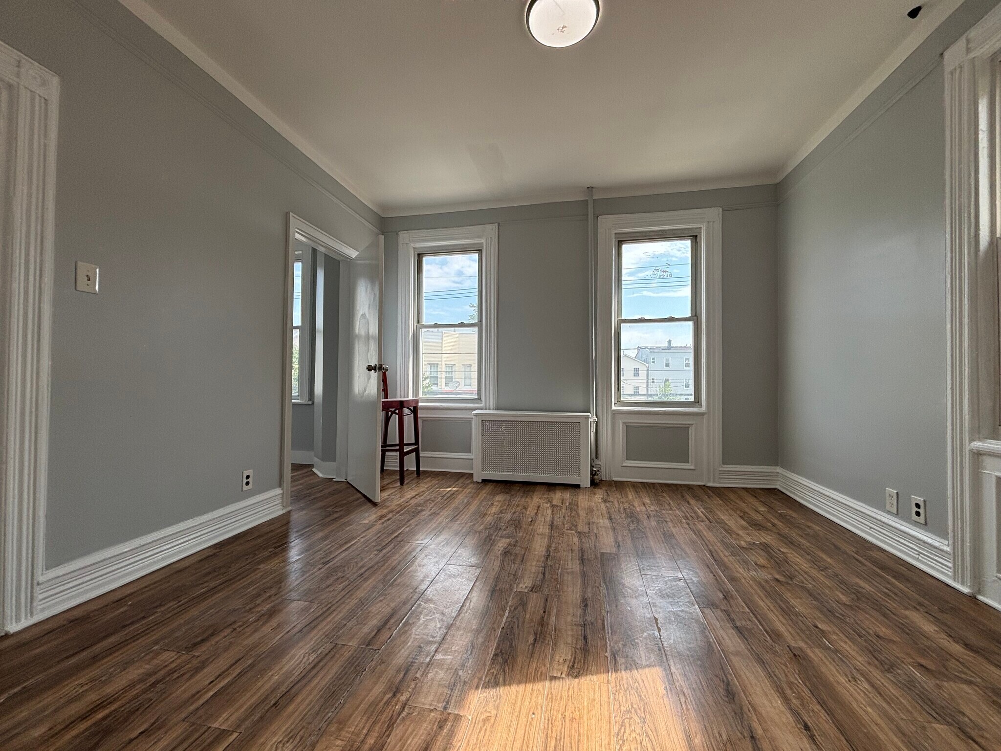 Building Photo - 144 E Jersey St