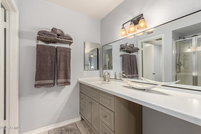 Building Photo - 9264 W Morrow Dr