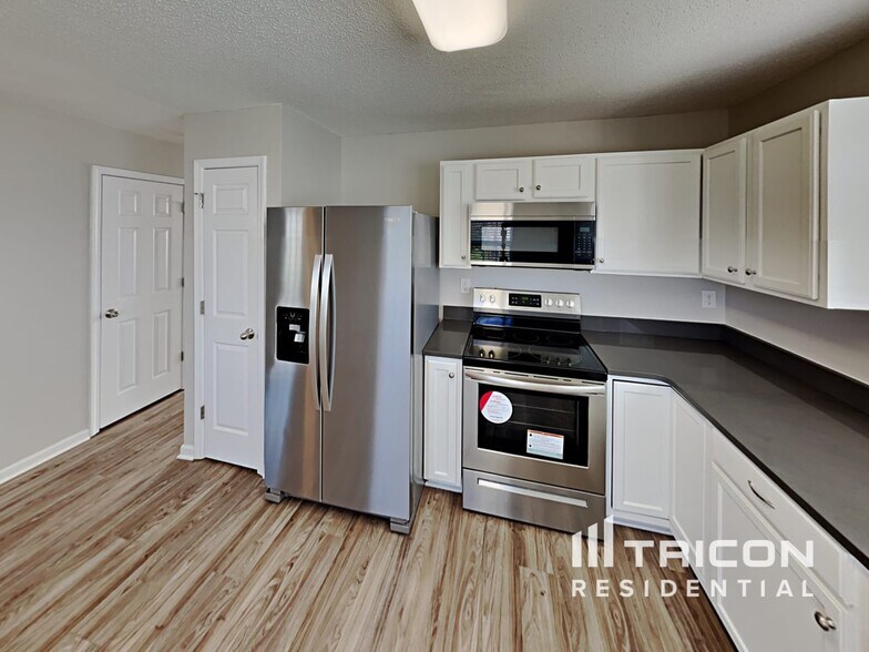 Building Photo - 314 Stone Meadow Dr