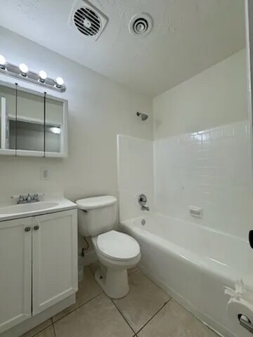 Building Photo - 6750 Snow White Dr