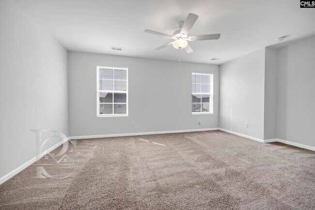 Building Photo - 2058 Mapleton Dr