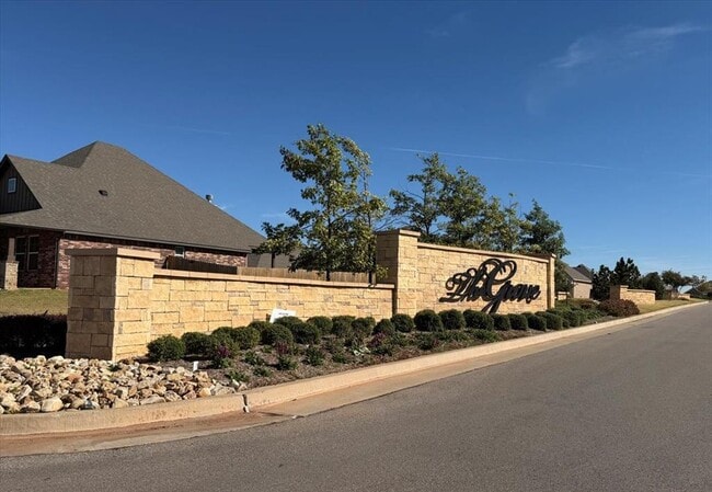 Building Photo - 18208 Scarborough Dr