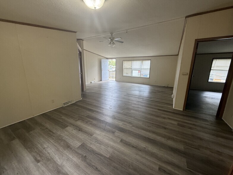 Building Photo - 4210 Lady Slipper Ln