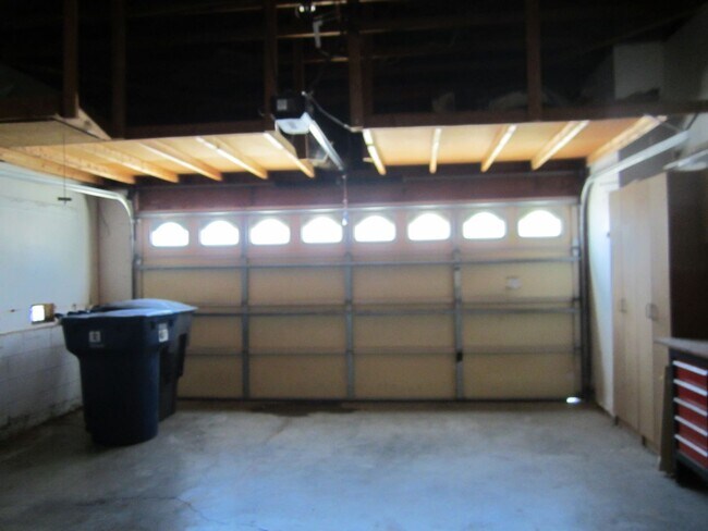 Building Photo - 2642 Laramie Rd