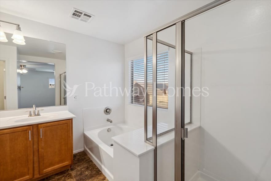 Building Photo - 37963 W Merced St