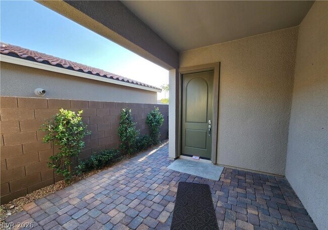 Building Photo - 130 Nine Mile Creek Dr