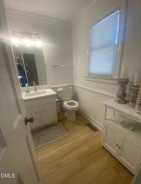 Building Photo - 7709 Highlandview Cir