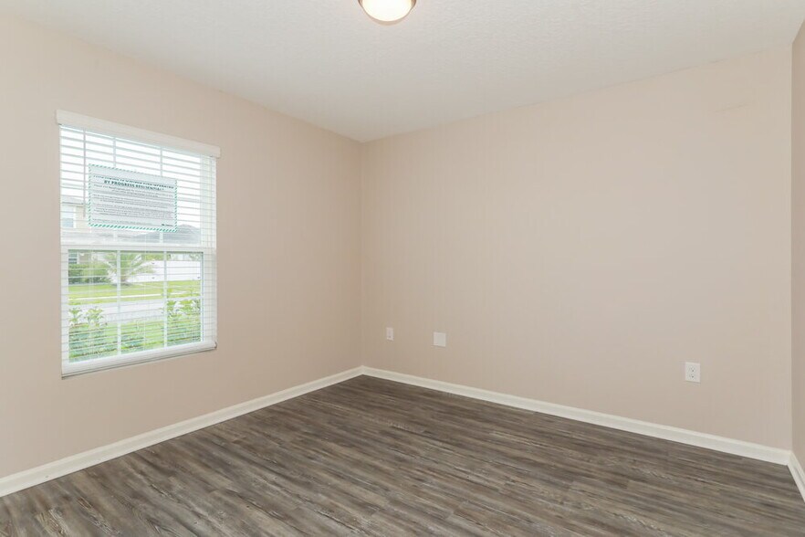 Building Photo - 3430 Canyon Falls Dr