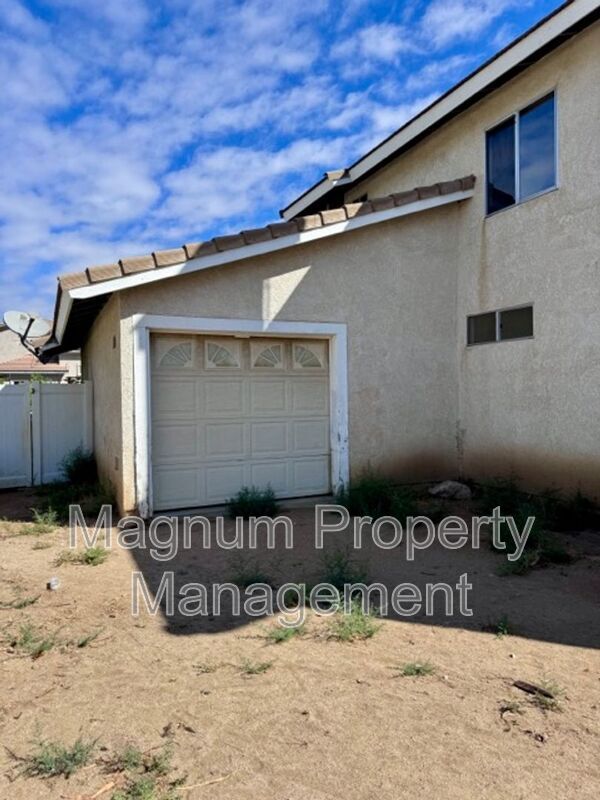 Building Photo - 24743 Angella Way