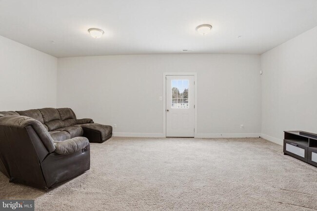 Building Photo - 610 Snapdragon Ct